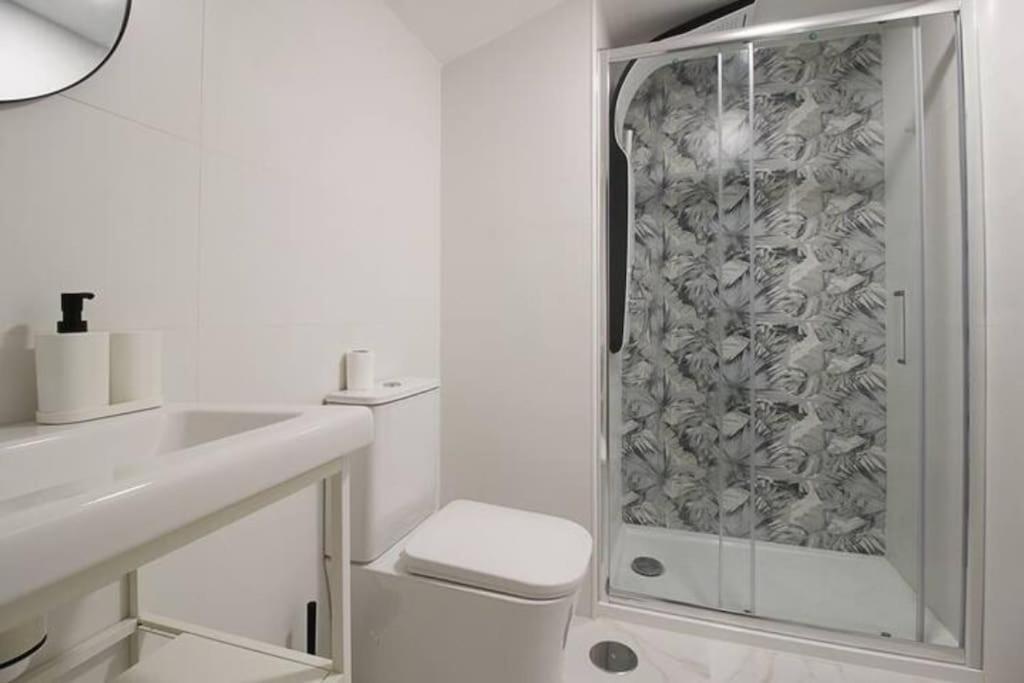 Апартаменты Vivienda En El Centro De Сантандер Экстерьер фото